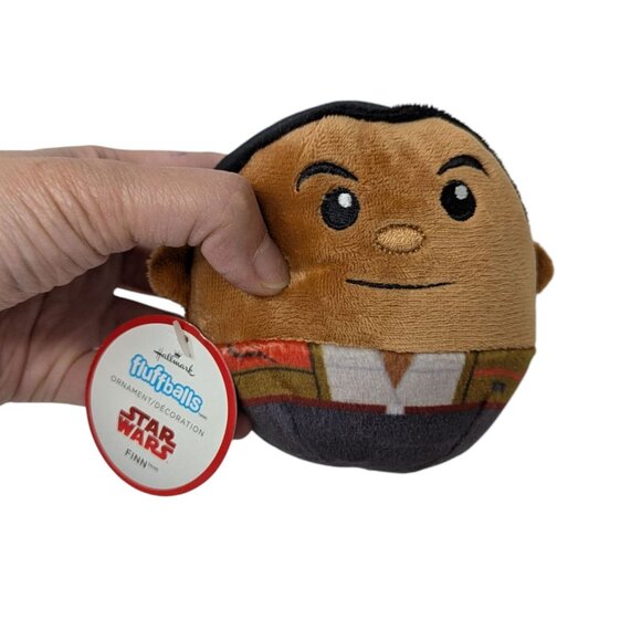 Lot of 4 Hallmark Star Wars Fluffballs Plush Chewbacca Darth Vader Finn Princess - Picture 6 of 6